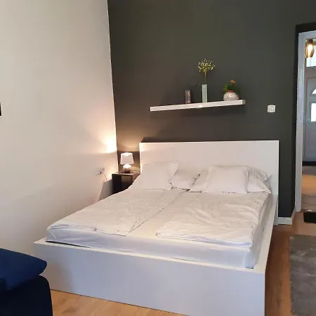 Apartament Boesix *